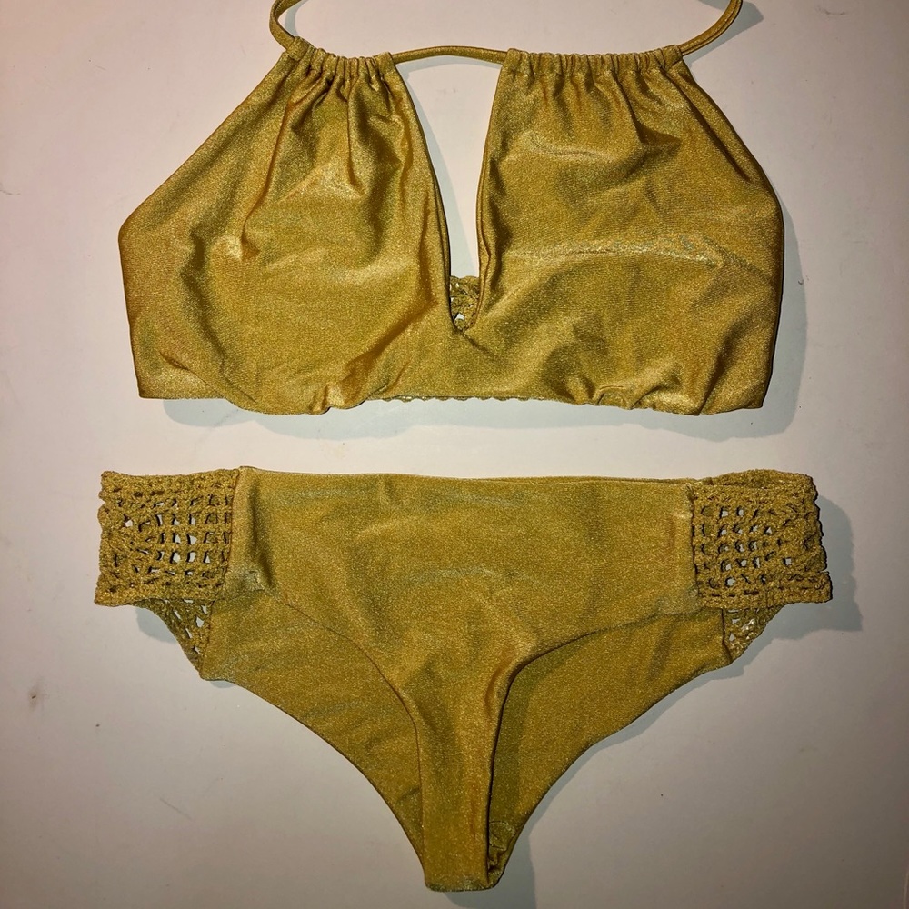 🎊HOST PICK🎊 Frankies bikinis koa two piece gold L - Picture 5 of 16